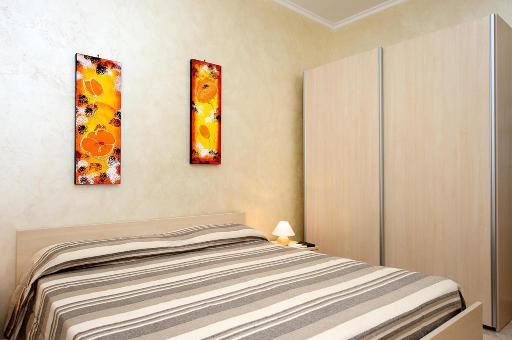 Guesthouse Holiday And רומא מראה חיצוני תמונה